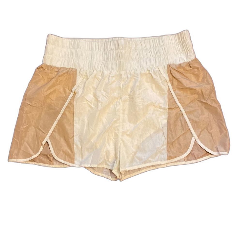 Women’s Running Shorts – Tan / Off-White – Size XXL – NWOT